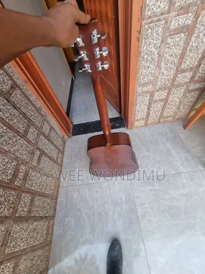 Yamaha F 310 Full Acoustic Guitar Best Condition