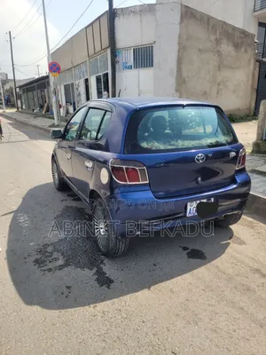 Toyota Vitz 1.0 FWD 5dr 2000 Blue