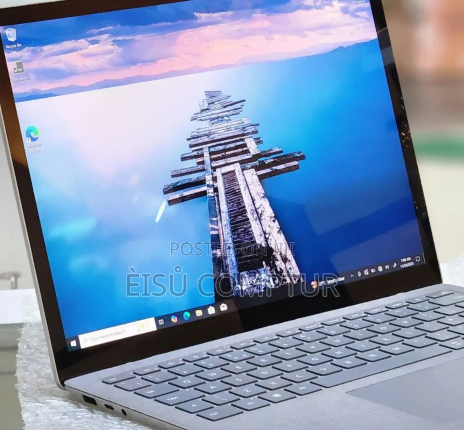 New Laptop Microsoft Surface 8GB Intel Core I5 SSD 512GB