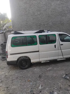 Photo - Toyota HiAce 2008 White