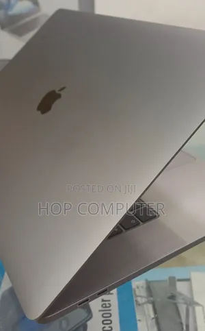 New Laptop Apple MacBook Pro 2019 32GB Intel Core I9 SSD 1T