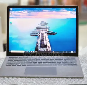 New Laptop Microsoft Surface 8GB Intel Core I5 SSD 512GB