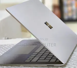 New Laptop Microsoft Surface 8GB Intel Core I5 SSD 512GB