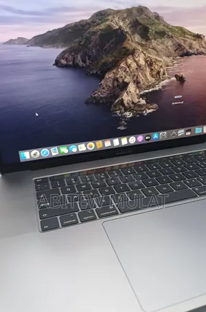 New Laptop Apple MacBook Pro 2019 32GB Intel Core I9 SSD 1T