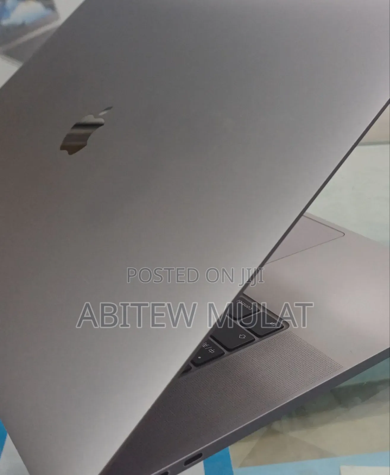 New Laptop Apple MacBook Pro 2019 32GB Intel Core I9 SSD 1T