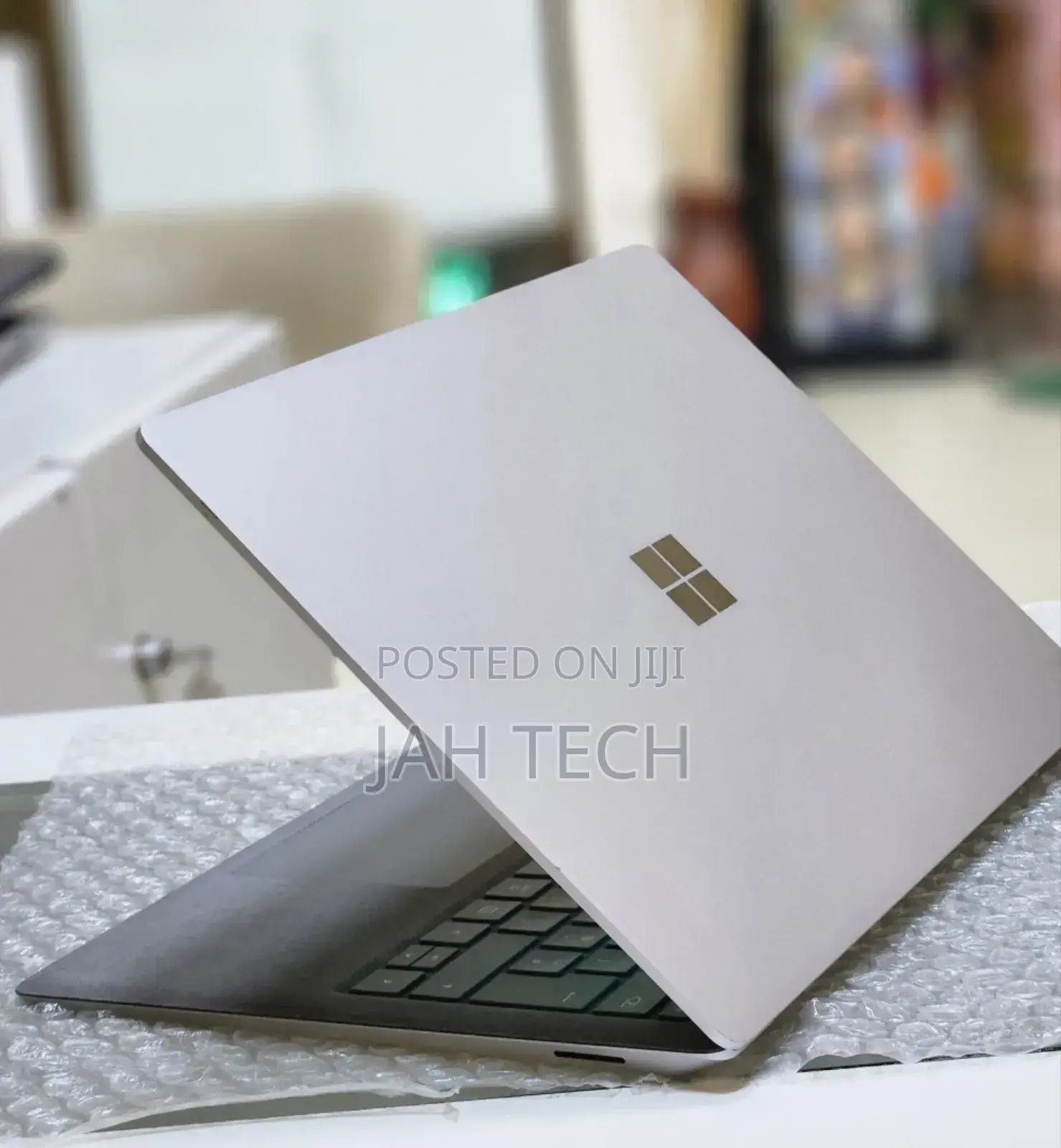 New Laptop Microsoft Surface 16GB Intel Core I7 SSD 512GB