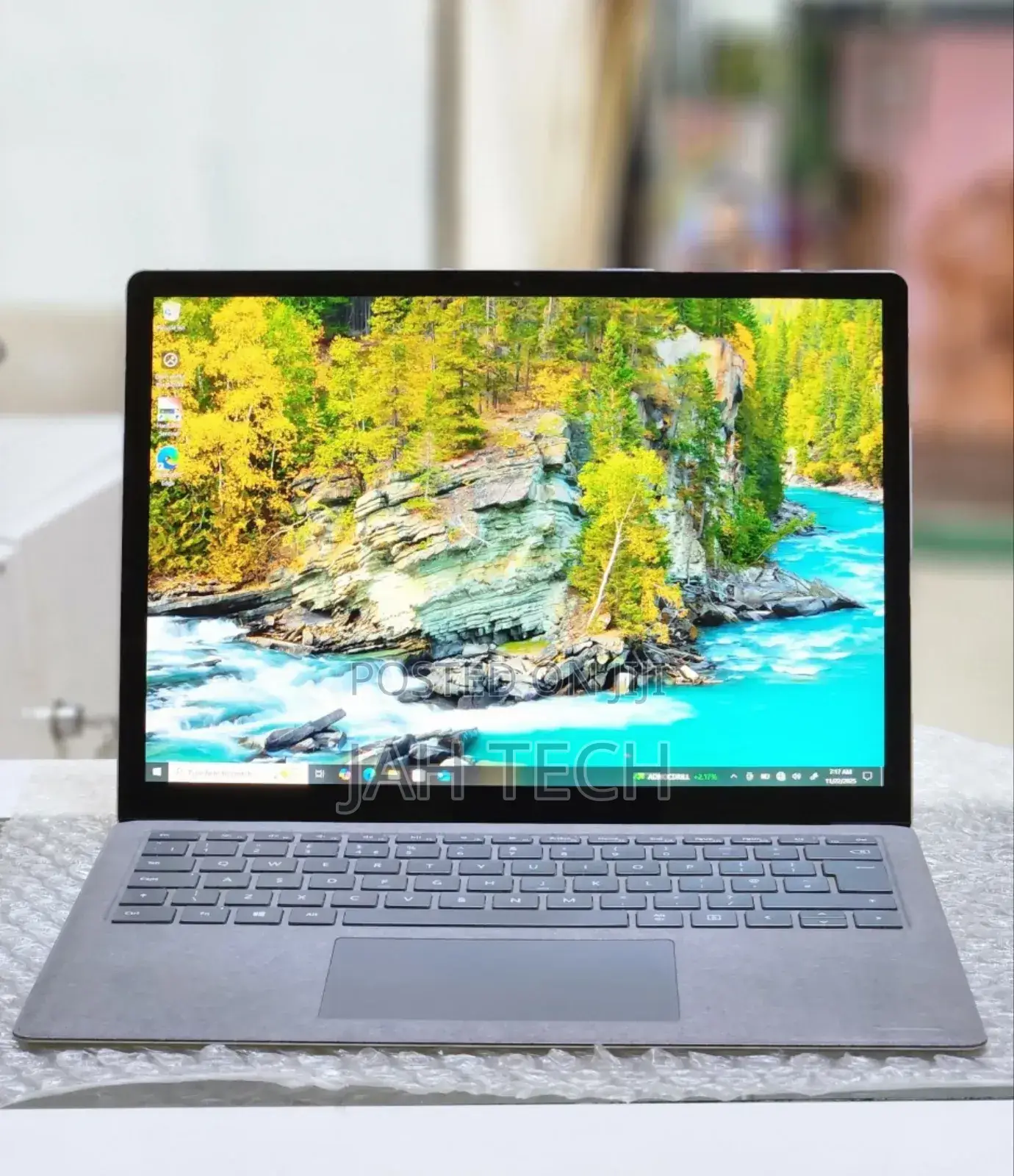 New Laptop Microsoft Surface 16GB Intel Core I7 SSD 512GB