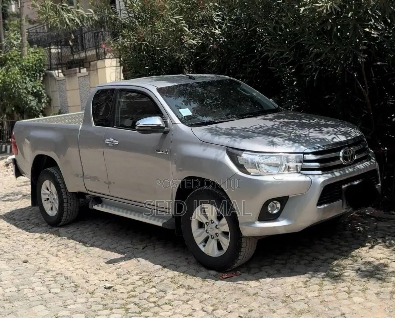 Toyota Hilux 2019 Silver