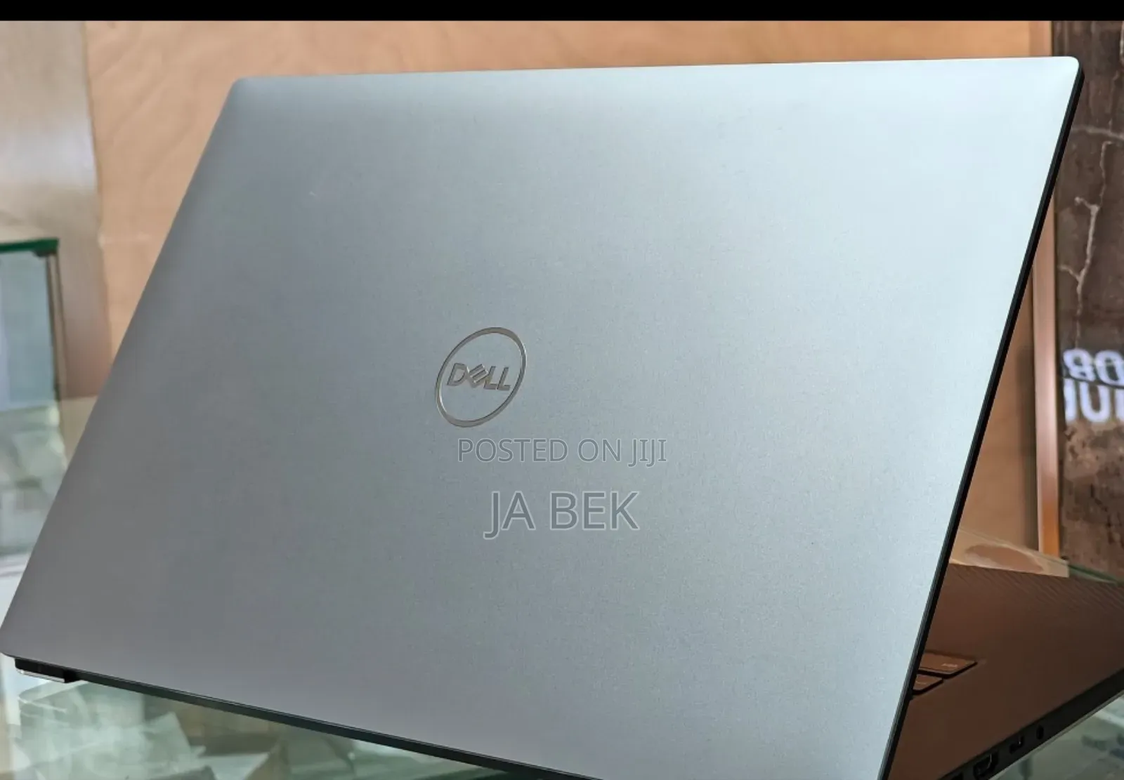 New Laptop Dell Precision 5540 16GB Intel Core I7 SSD 512GB