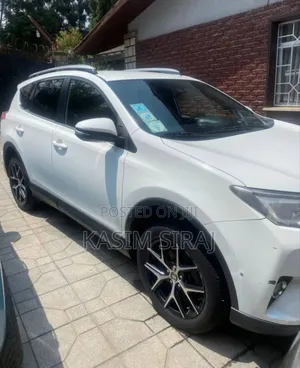 Toyota RAV4 LE 4dr SUV AWD (2.5L 4cyl 6A) 2015 White