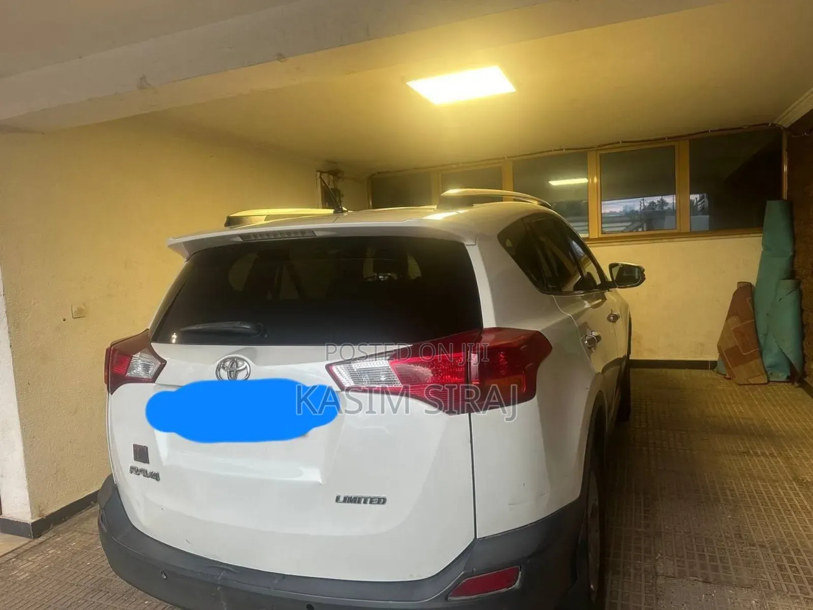 Toyota RAV4 LE 4dr SUV AWD (2.5L 4cyl 6A) 2015 White