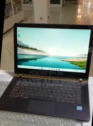 Photo - New Laptop HP Spectre 8GB Intel Core I7 SSD 256GB