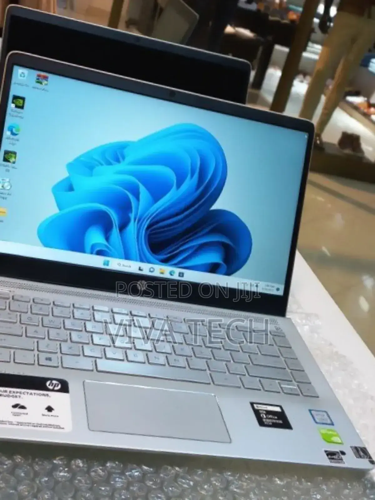 New Laptop HP Pavilion 14 8GB Intel Core i5 SSD 512GB