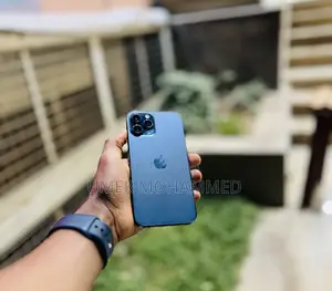 Photo - Apple iPhone 12 Pro Max 128 GB Blue