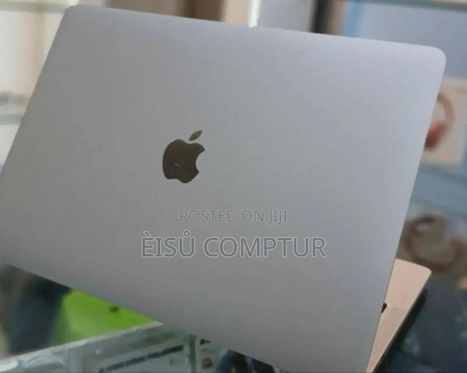 New Laptop Apple MacBook Pro M1 8GB Apple M1 Pro SSD 256GB