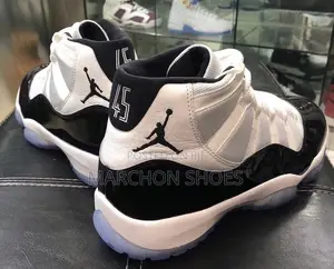 Air Jordan 11 Retro “Concord”