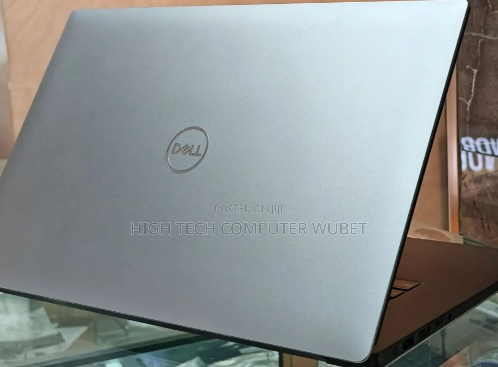 New Laptop Dell Precision 5540 16GB Intel Core I7 SSD 512GB