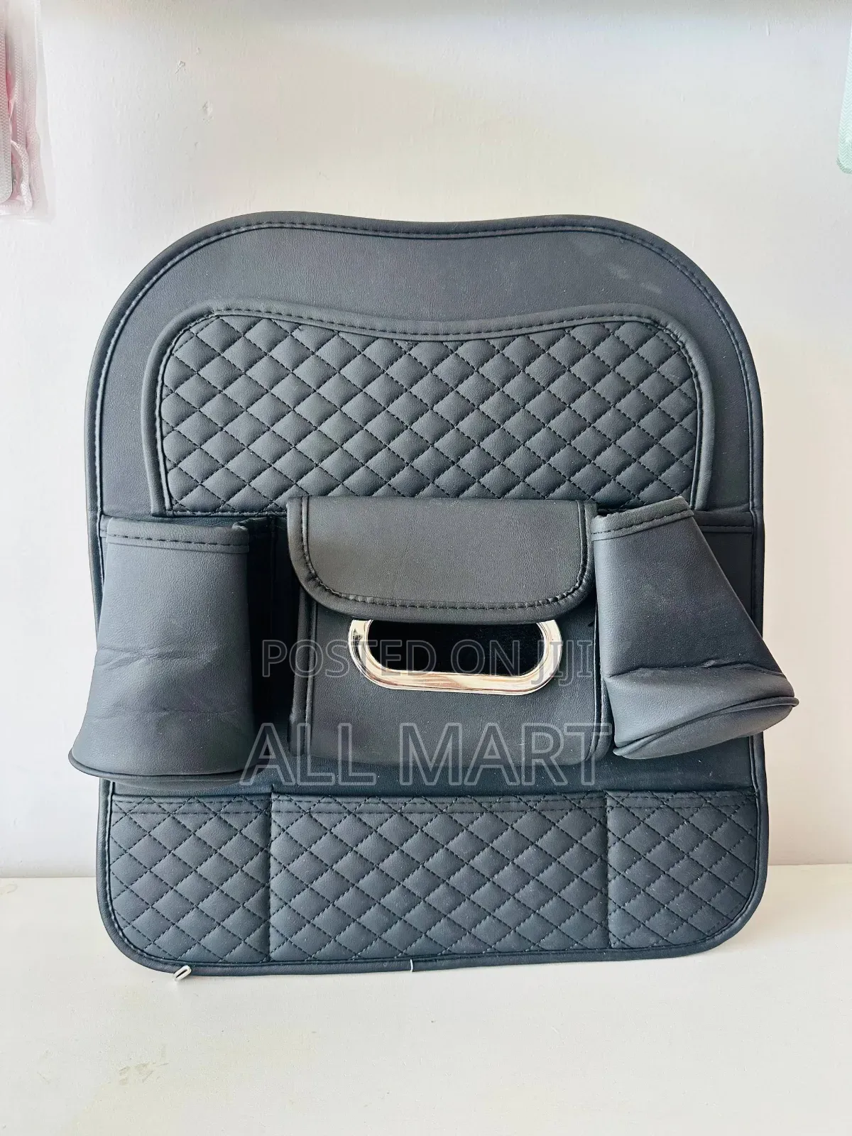 የመኪና ዕቃ መያዣ
