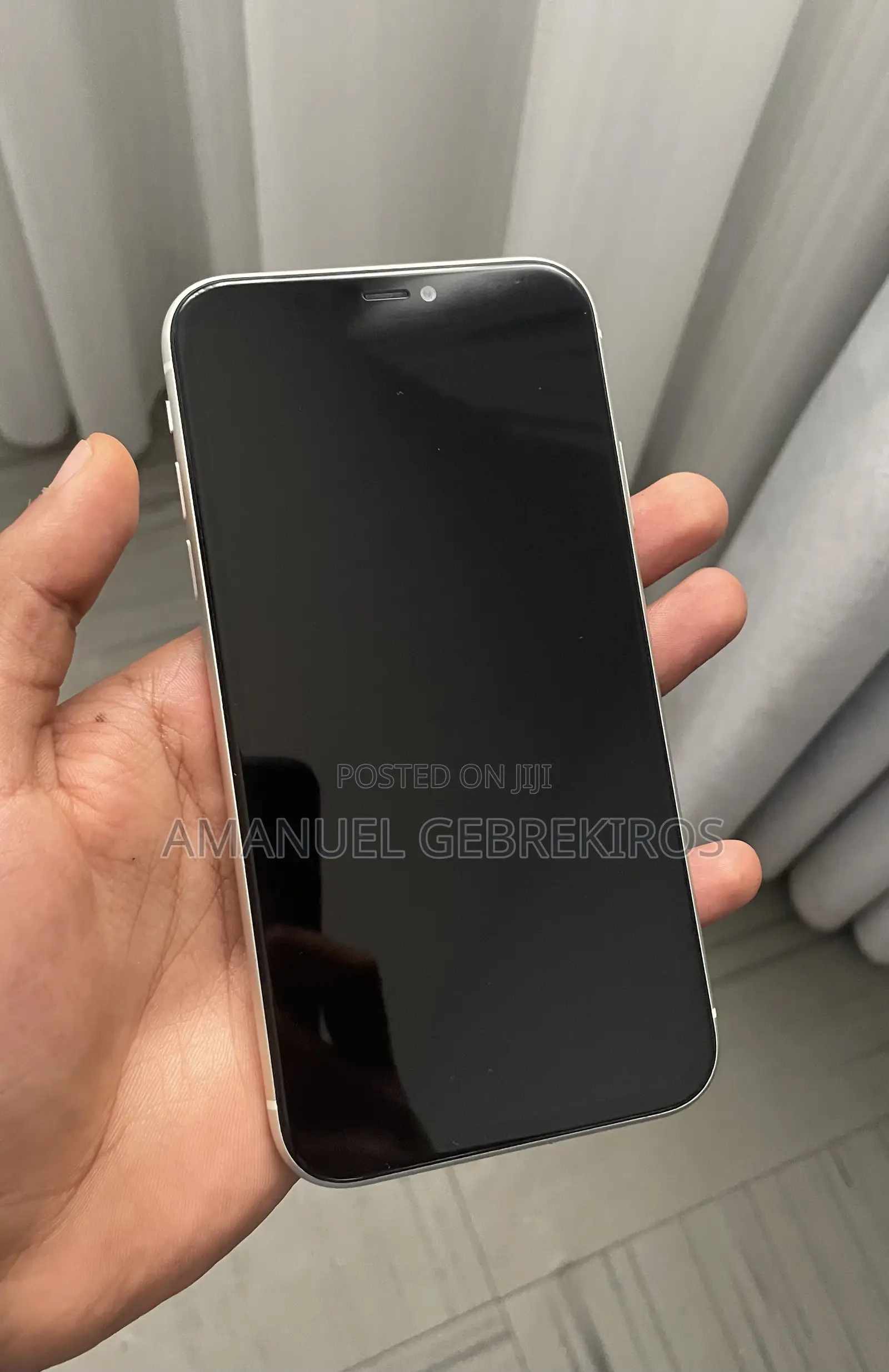 New Apple iPhone 11 128 GB White