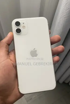 Photo - New Apple iPhone 11 128 GB White