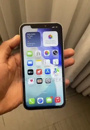 New Apple iPhone 11 128 GB White