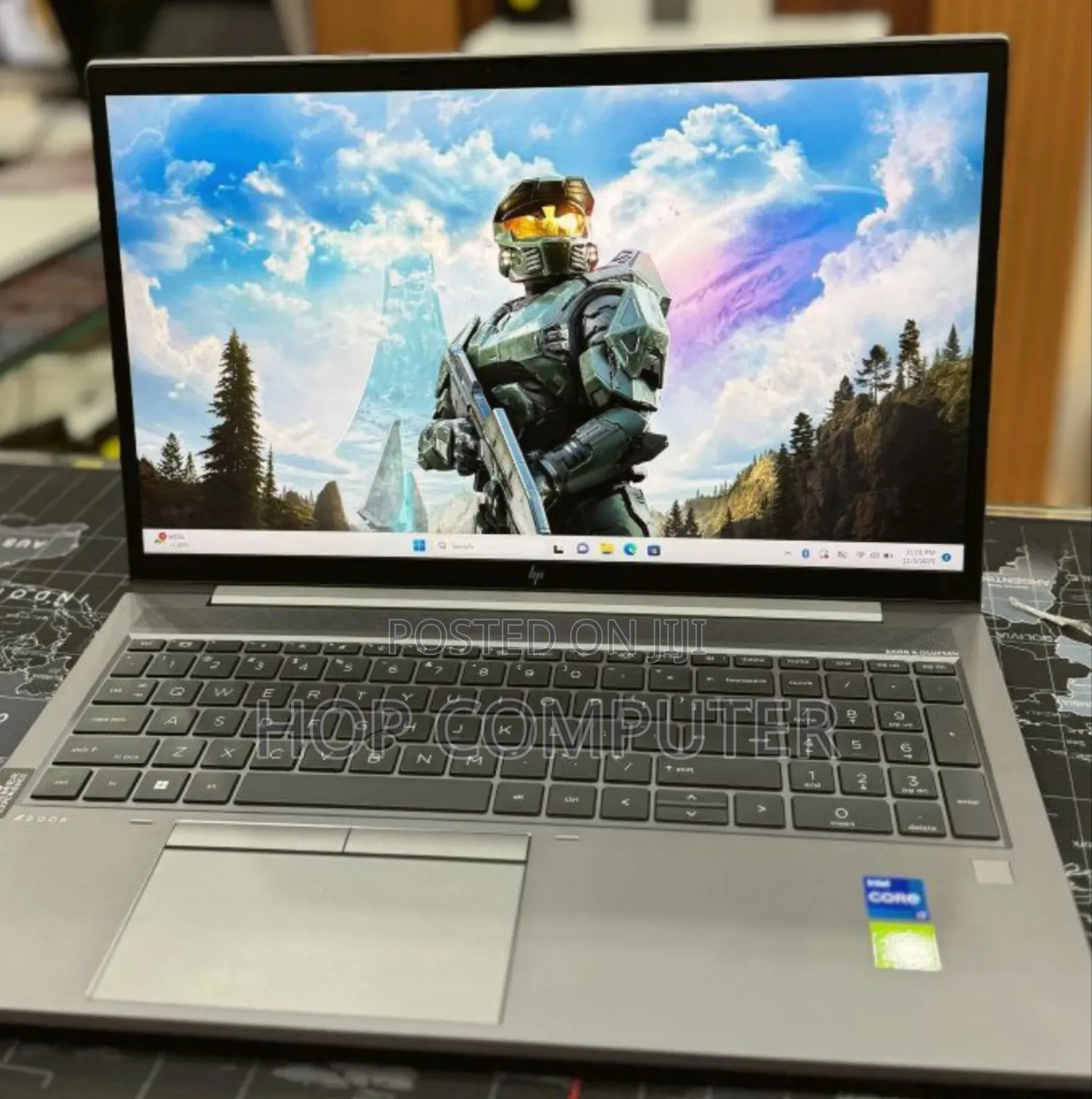 New Laptop HP ZBook Firefly G8 16GB Intel Core I7 SSD 512GB