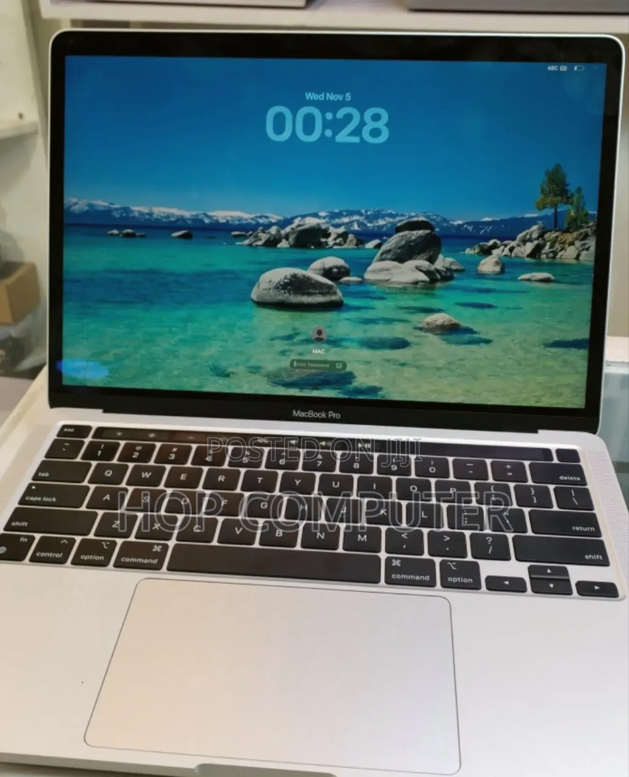 New Laptop Apple MacBook Pro 2020 M1 16GB Apple M1 SSD 512GB