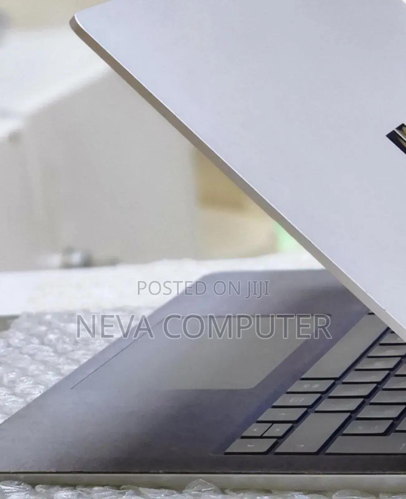 New Laptop Microsoft Surface 8GB Intel Core I5 SSD 512GB