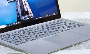 New Laptop Microsoft Surface 8GB Intel Core I5 SSD 512GB