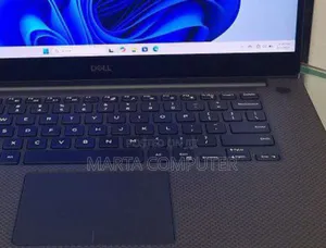 Photo - New Laptop Dell XPS 15 32GB Intel Core I9 SSD 2T