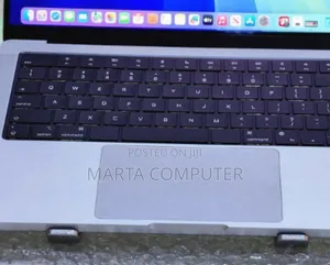 New Laptop Apple MacBook Pro M1 16GB Intel Core I9 SSD 512GB