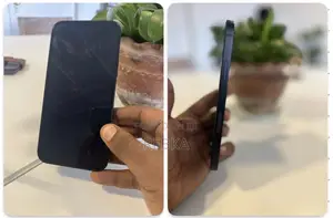 Photo - Apple iPhone 12 128 GB Black