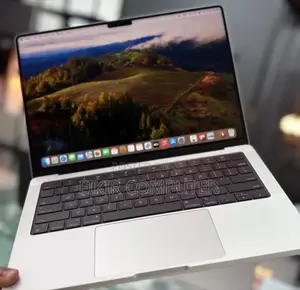 New Laptop Apple MacBook Pro 2023 M3 14-Inch 8GB Apple M3 Pro SSD 512GB