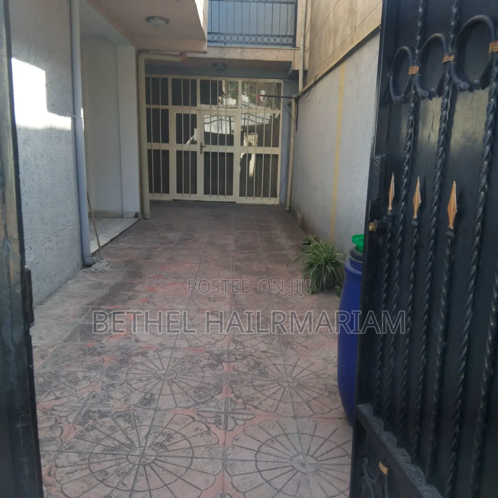 6bdrm House in Nifas Silk-Lafto for sale