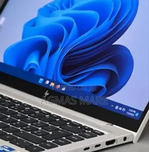 New Laptop HP EliteBook 830 G8 16GB Intel Core I7 HDD 512GB