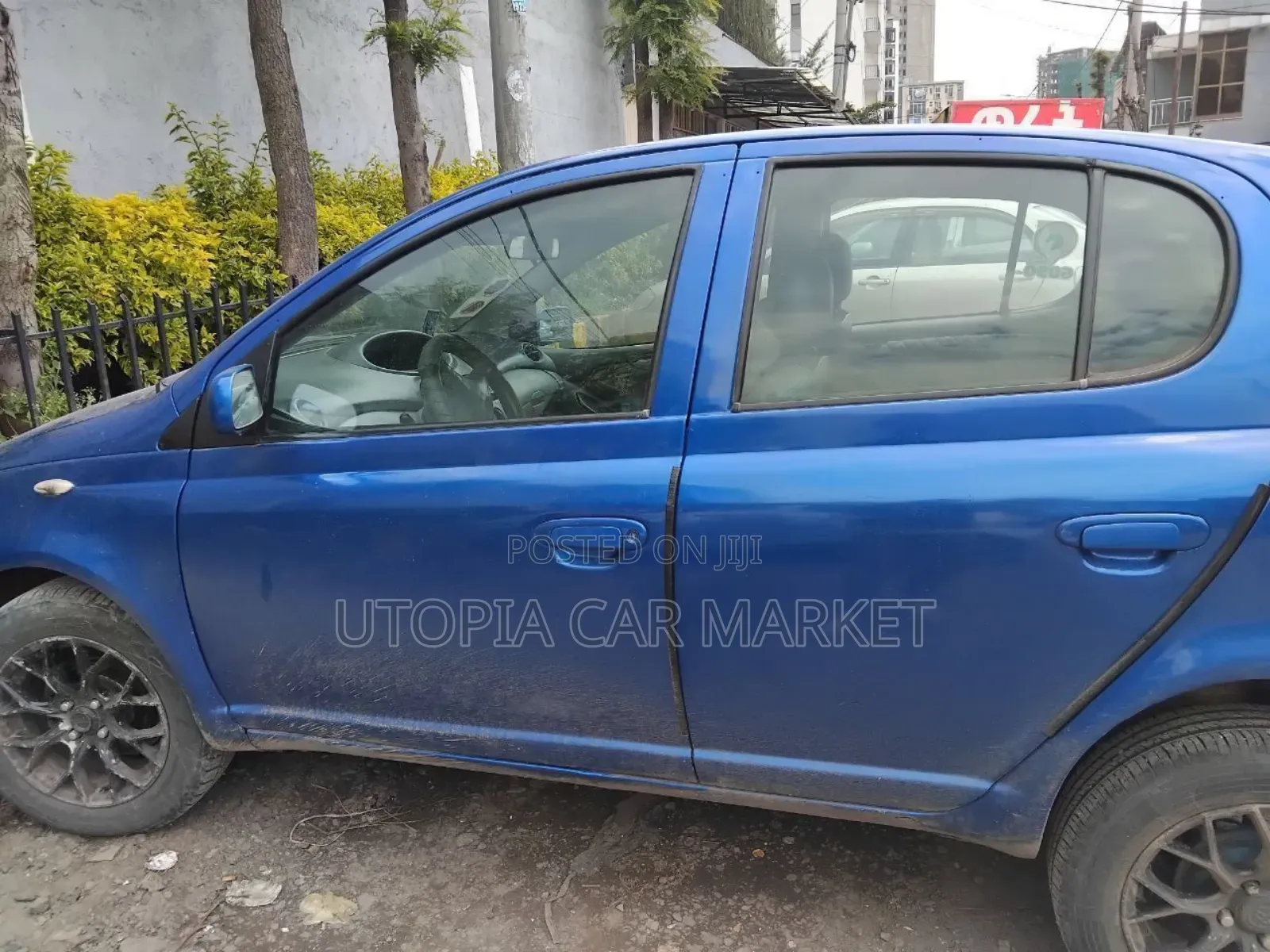 Toyota Vitz 2001 Blue