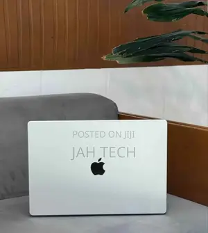 New Apple MacBook Pro 2024 M4 14-Inch 24GB Apple M4 Pro SSD 512GB