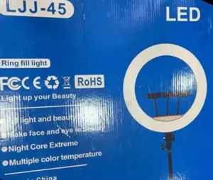 Photo - Led Ring Light 14 Inch