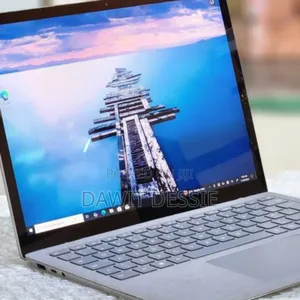 New Laptop Microsoft Surface 8GB Intel Core I5 SSD 512GB