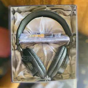 Photo - Sony MDR-7506 Professional Large Diaphragm Headphones