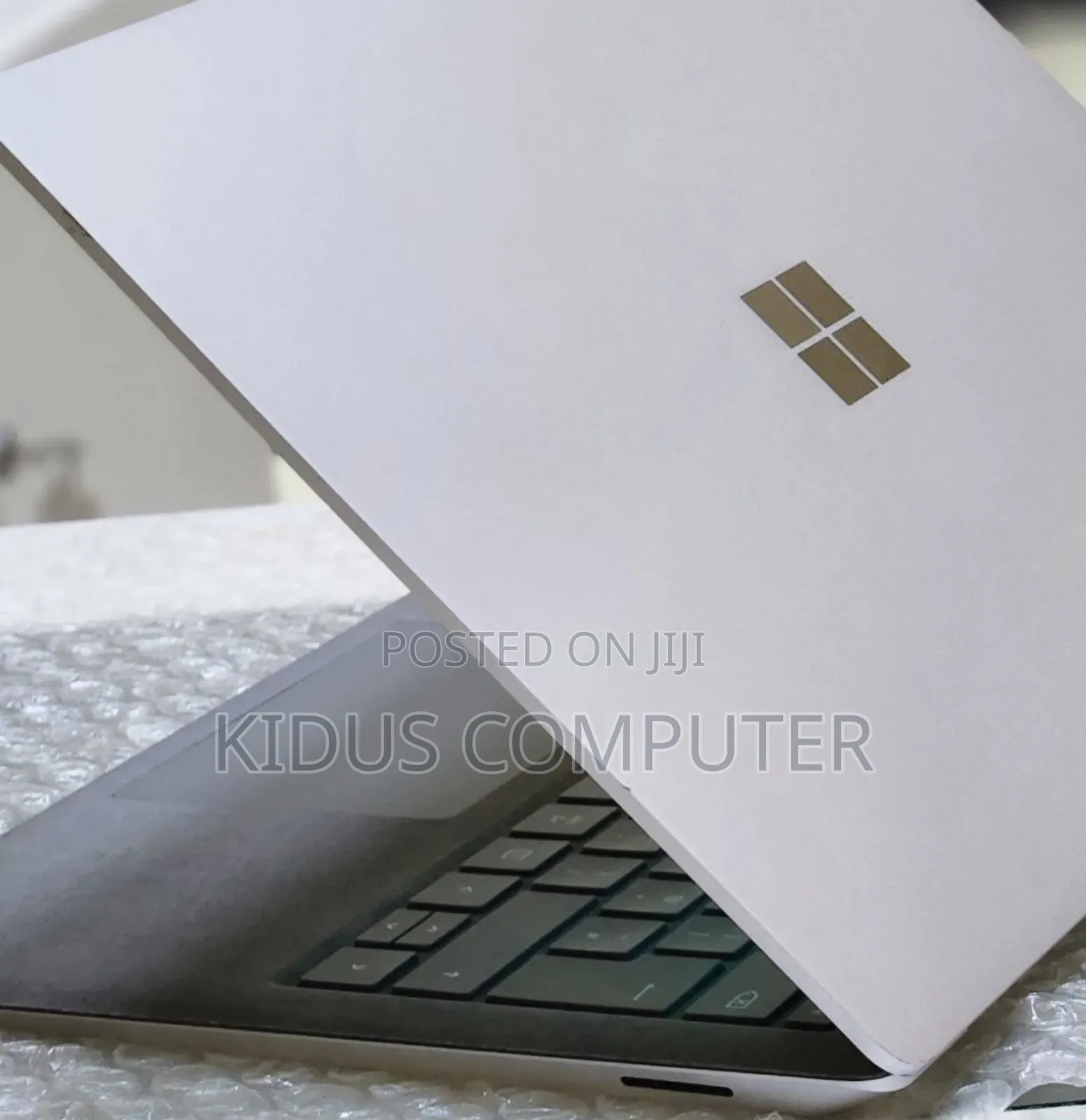 New Laptop Microsoft Surface 16GB Intel Core I7 SSD 512GB