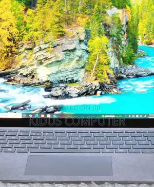 New Laptop Microsoft Surface 16GB Intel Core I7 SSD 512GB