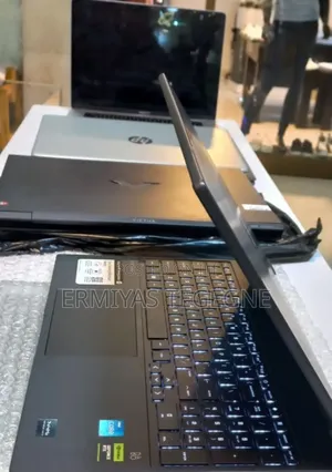 New Laptop HP Stream Notebook 6GB Intel Core I5 SSD 512GB