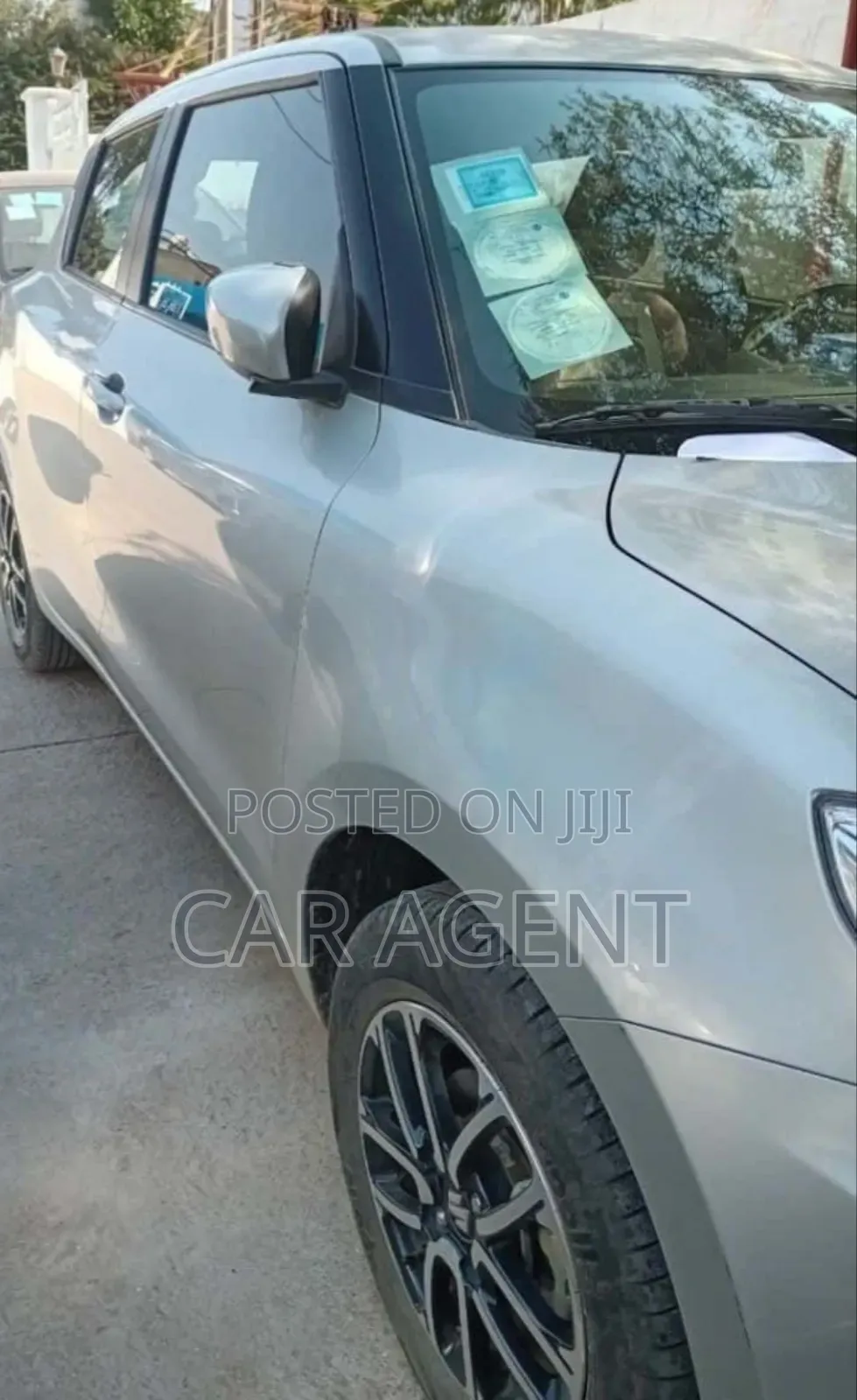 Suzuki Swift 2021 Silver