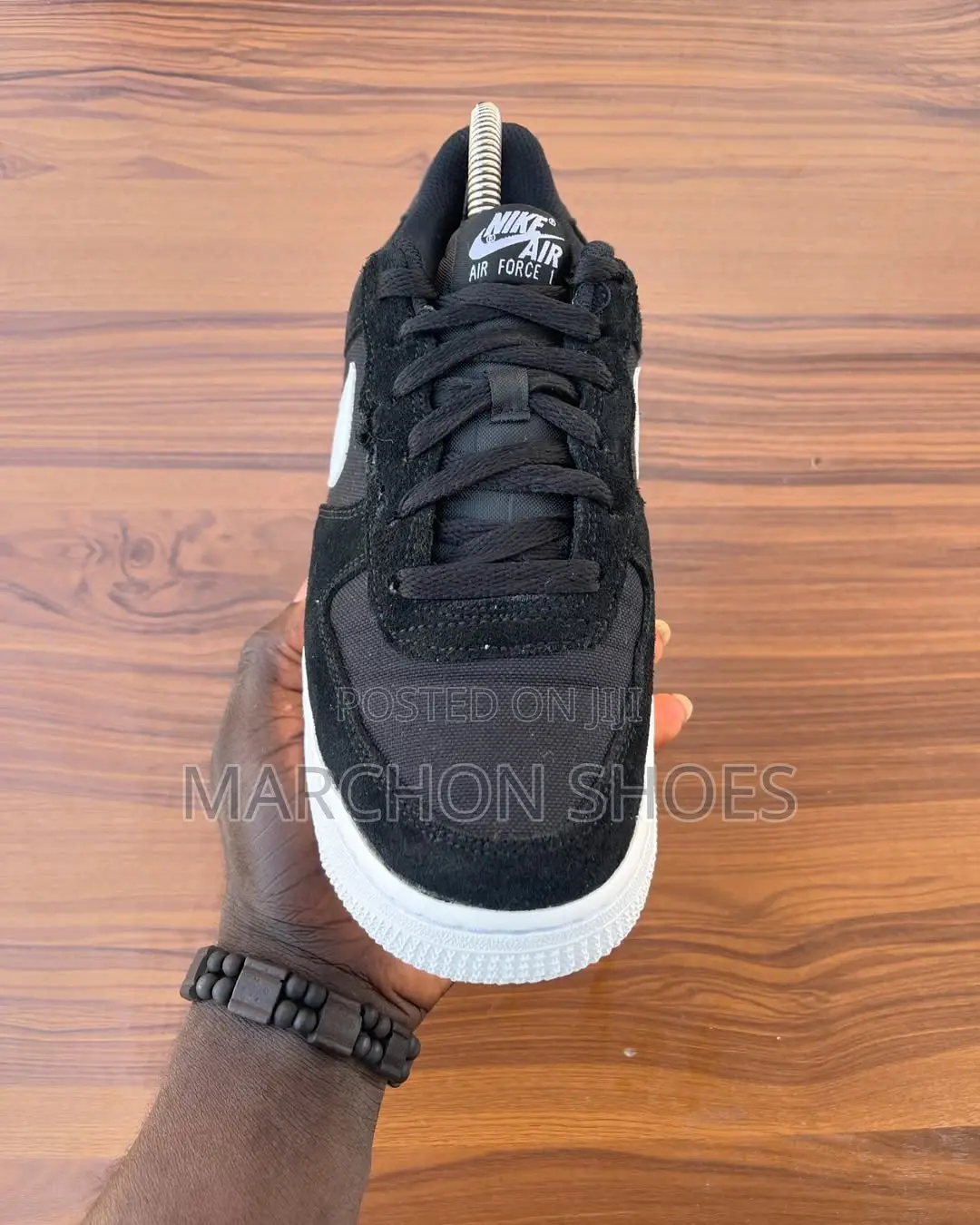 Nike Air Force 1 Low-Top – Black Suede
