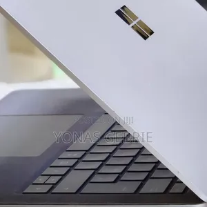 New Laptop Microsoft Surface 8GB Intel Core I5 SSD 512GB