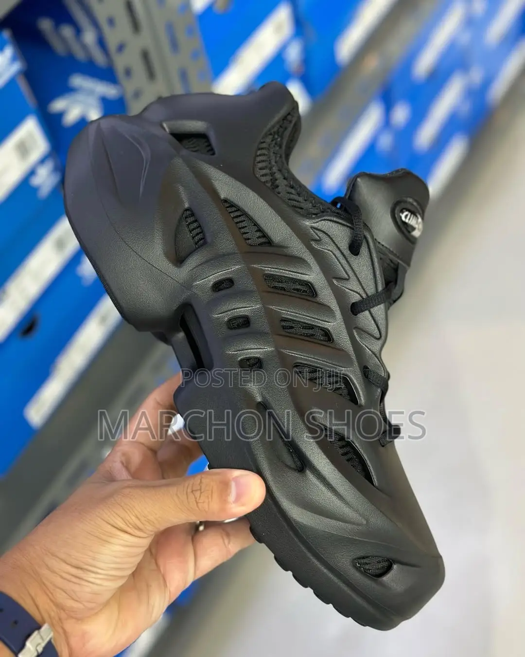Adidas Adifom Q “Core Black/Carbon”