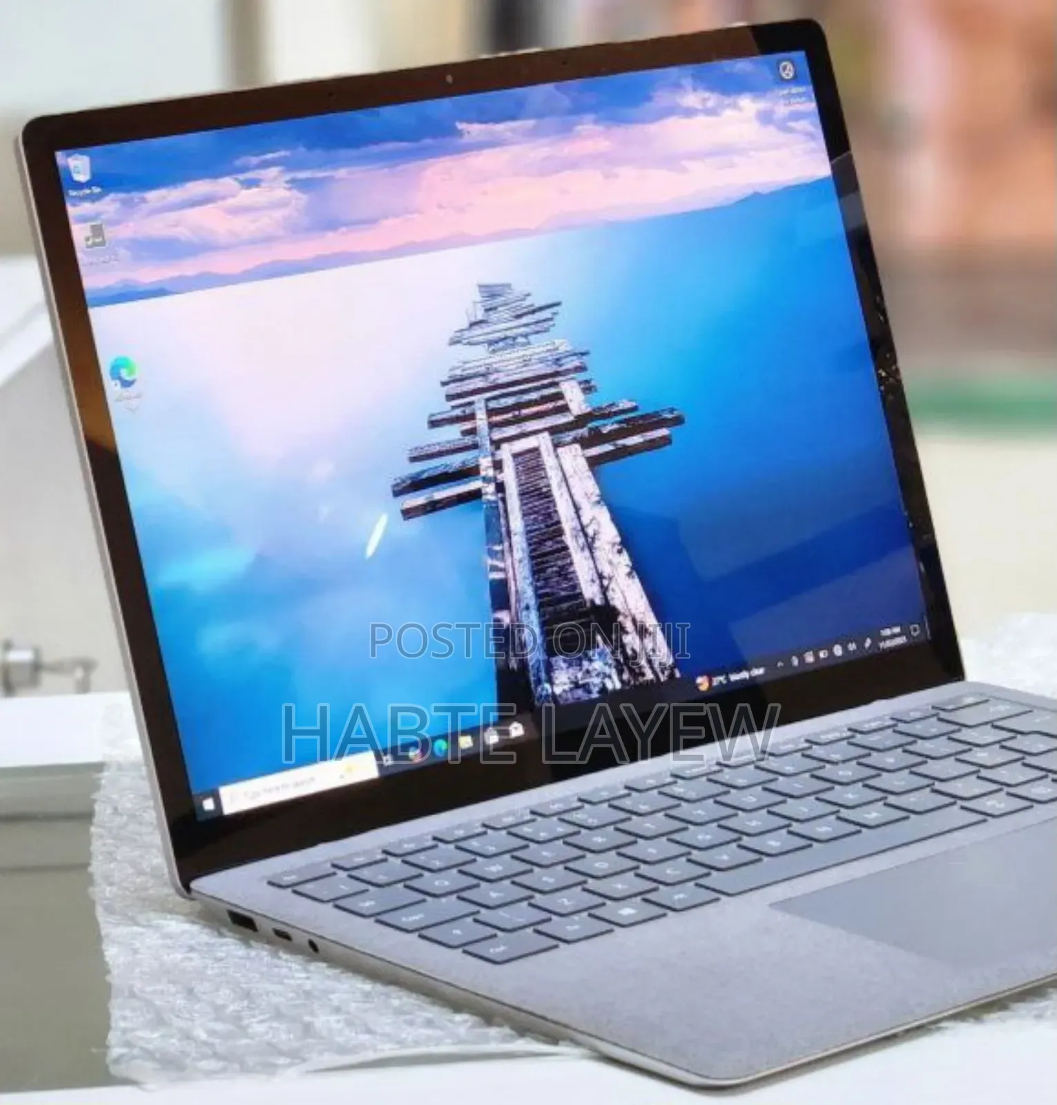 New Laptop Microsoft Surface 8GB Intel Core I5 SSD 512GB