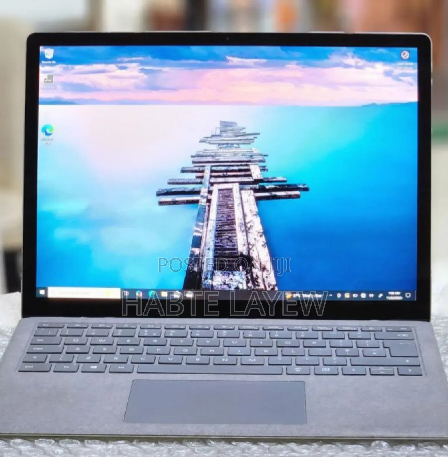 New Laptop Microsoft Surface 8GB Intel Core I5 SSD 512GB