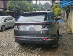 Toyota bZ4X 2024 Silver